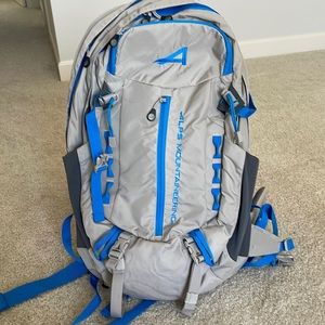 Alps mountaineering hiking backpack